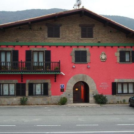 Hotel Ibaiondo Olave Buitenkant foto