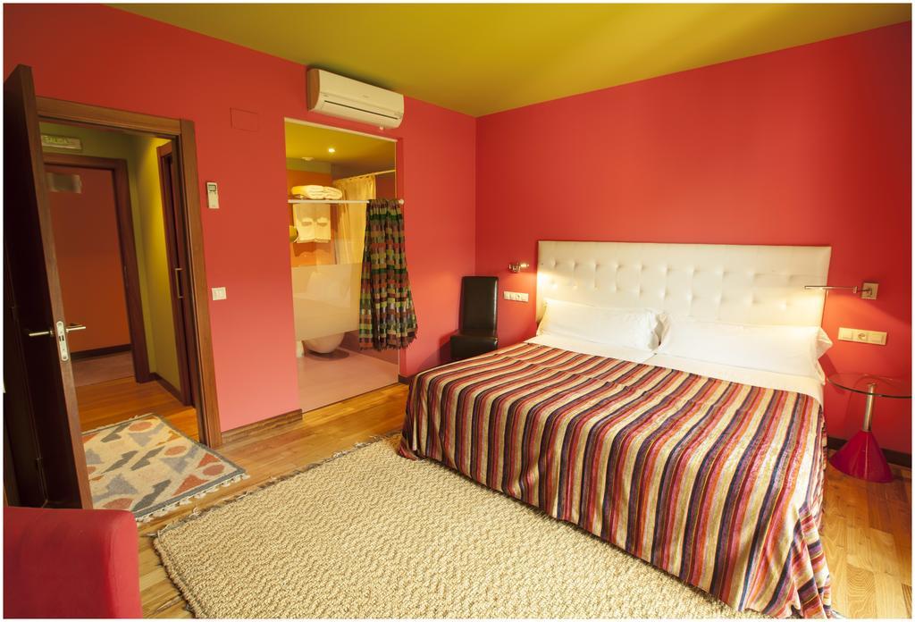 Hotel Ibaiondo Olave Buitenkant foto