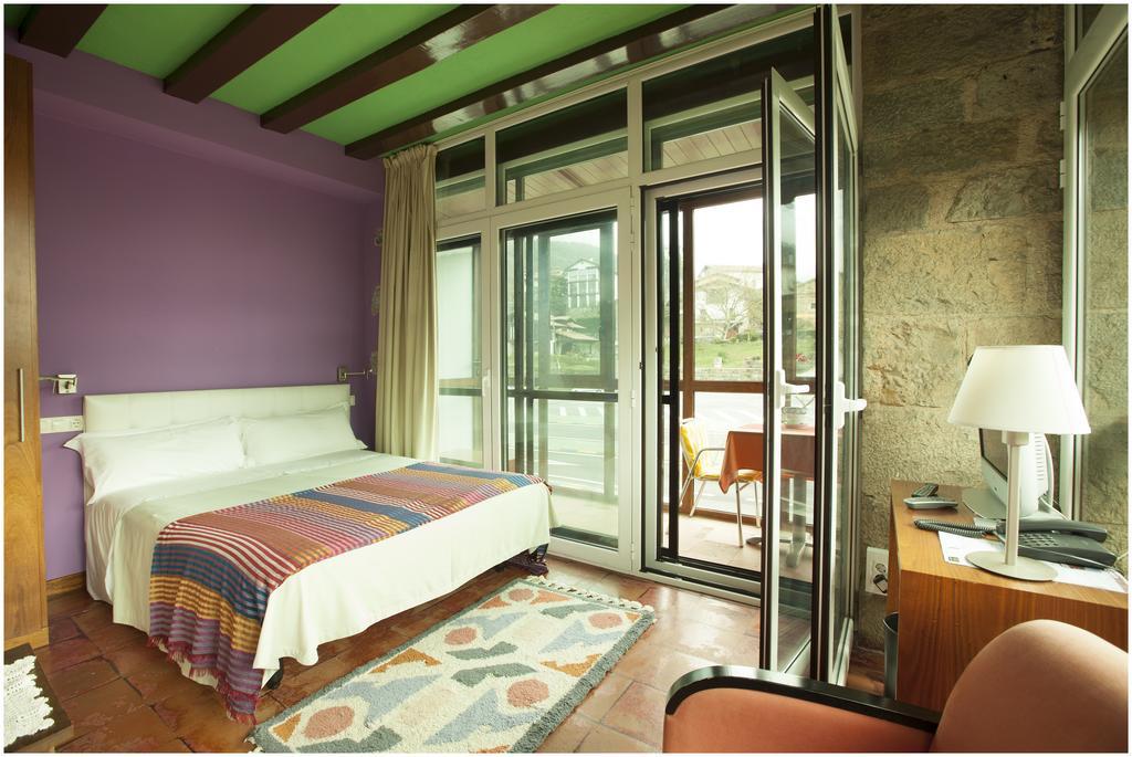 Hotel Ibaiondo Olave Buitenkant foto
