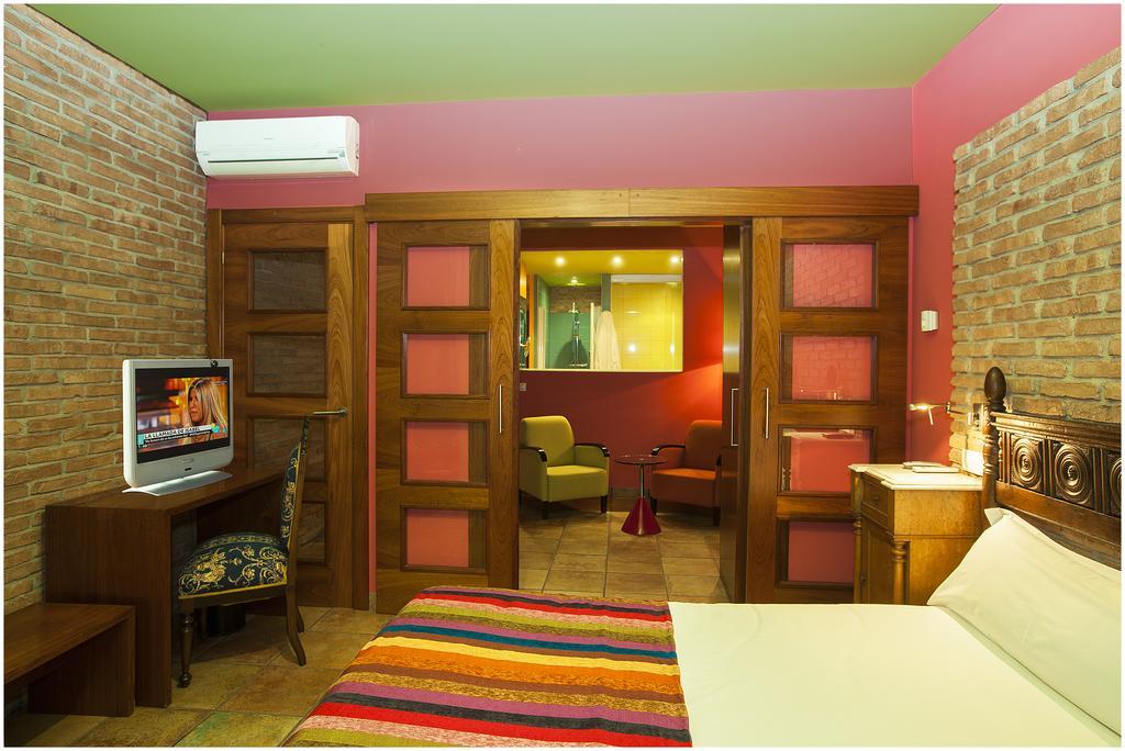 Hotel Ibaiondo Olave Buitenkant foto